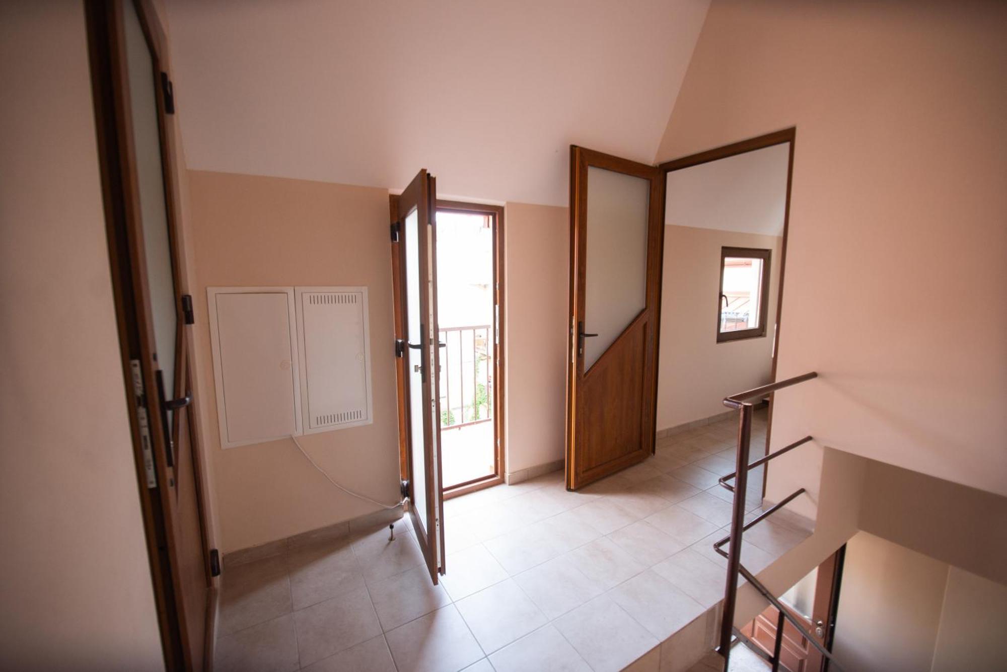 Apart Yaroslava Osmomysla 9 Square - City Center Львов Экстерьер фото